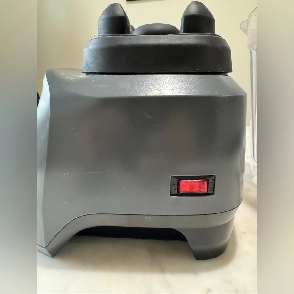 Jamba Appliances 2.4 hp Blender with 64 oz Jar, Grey (58910) - Picture 5 of 14